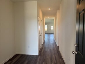 132 Rother Pl in Taylor, TX - Building Photo - Building Photo