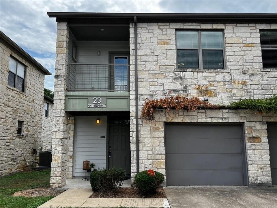 1201 Grove Blvd in Austin, TX - Building Photo