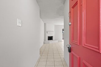 16331 Paso Hondo Dr in Houston, TX - Building Photo - Building Photo