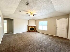 5908 10th Dr in Lubbock, TX - Building Photo - Building Photo