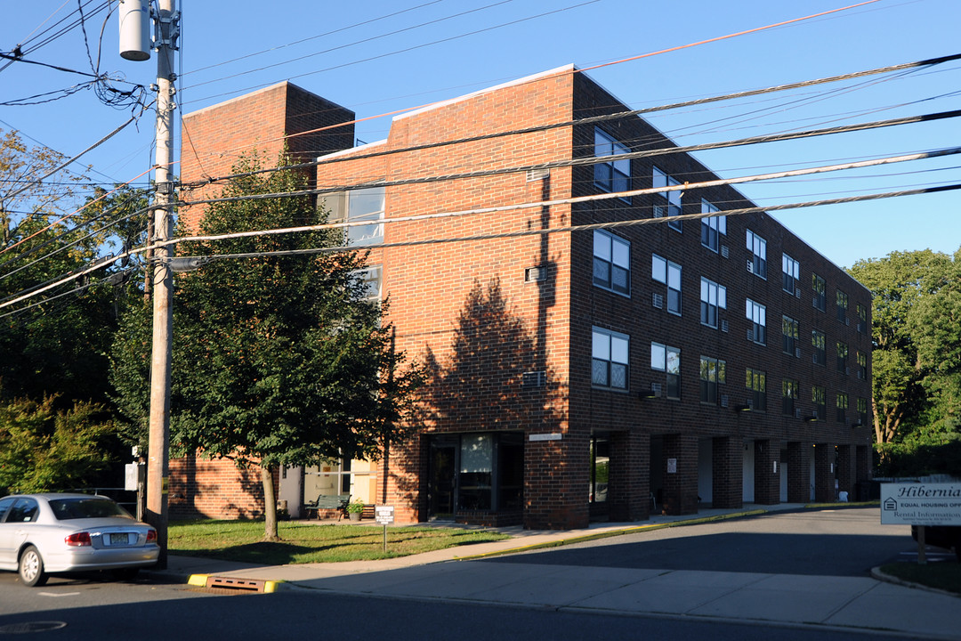 Hibernia Apartments in Lambertville, NJ - Building Photo