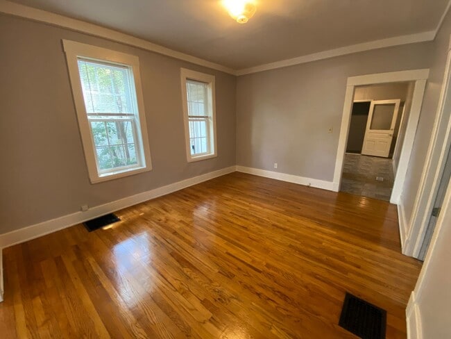 1023-1025 Lafayette Ave NE in Grand Rapids, MI - Building Photo - Building Photo