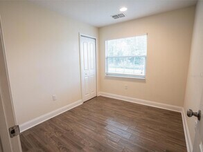 727 Hull Island Dr in Oakland, FL - Building Photo - Building Photo