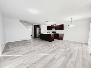 7301 Armour Cres SW in Edmonton, AB - Building Photo - Building Photo
