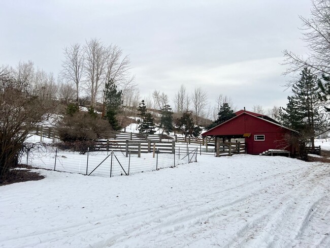 1832 Payne Rd in Ellensburg, WA - Building Photo - Building Photo