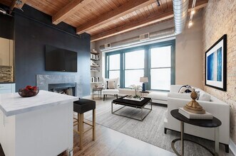 411 W Ontario St in Chicago, IL - Building Photo - Building Photo