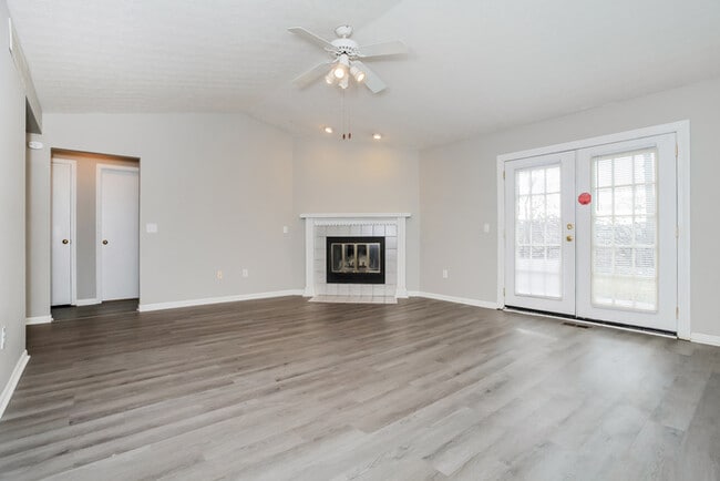 935 Joy Dr in Monroe, OH - Building Photo - Building Photo