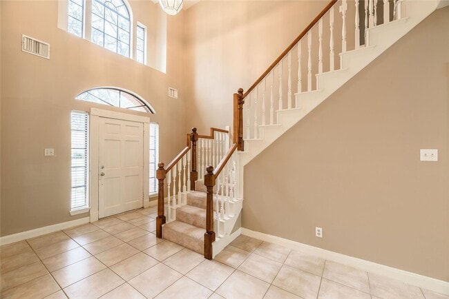 8010 Democracy Ct in Spring, TX - Foto de edificio - Building Photo