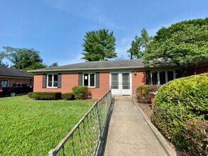 6110 Munsee Ln in Indianapolis, IN - Foto de edificio - Building Photo