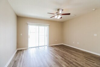 10226 Geese Trail Cir in Sun City Center, FL - Building Photo - Building Photo