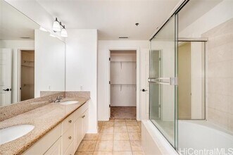 520 Lunalilo Home Rd in Honolulu, HI - Foto de edificio - Building Photo