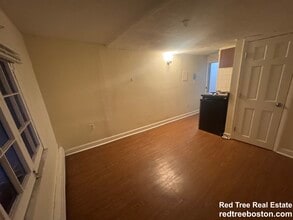 49 S Huntington Ave in Boston, MA - Foto de edificio - Building Photo