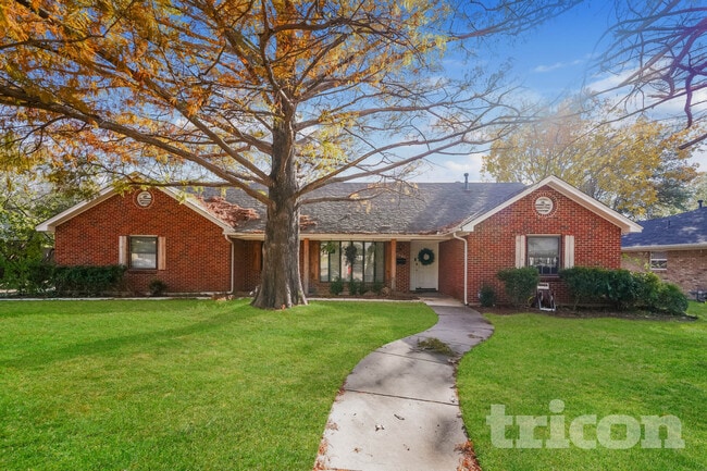 property at 3605 Wren Ave