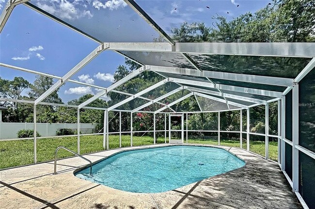 3907 W Mullen Ave in Tampa, FL - Building Photo - Building Photo
