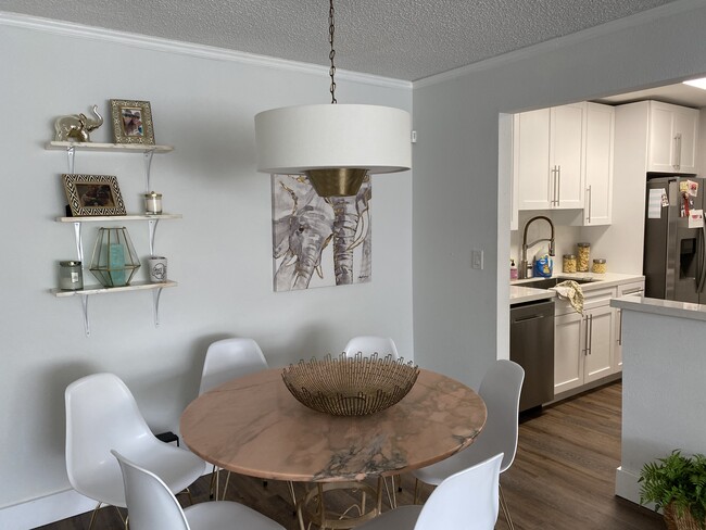 13718 SW 90th Ave in Miami, FL - Building Photo - Building Photo