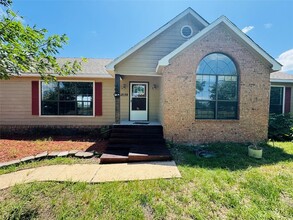 2139 Co Rd 4106, Unit 215-104C in Kaufman, TX - Building Photo - Building Photo