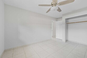 1069 Highlands Dr in Naples, FL - Building Photo - Building Photo