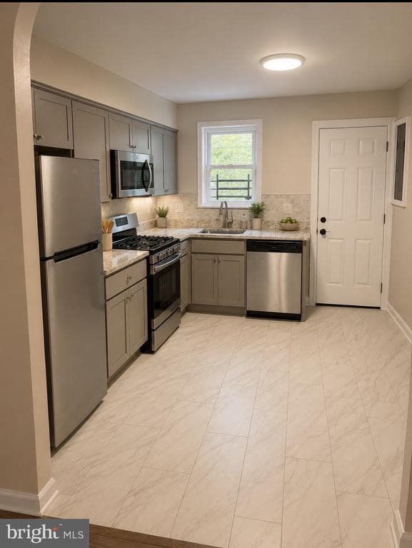 property at 1640 Ashland Ave