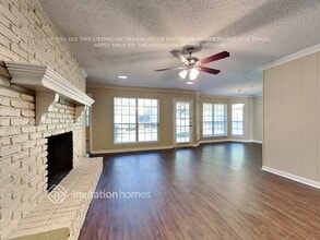 2114 Valleycrest Dr in Arlington, TX - Building Photo - Building Photo