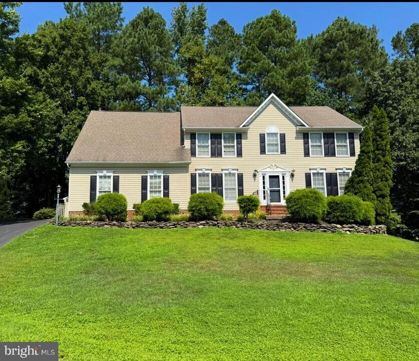 8 Kingsley Ct in Stafford, VA - Building Photo