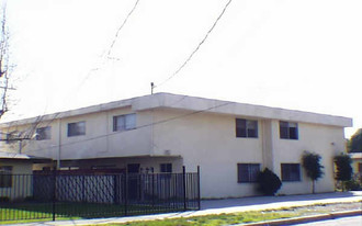 453 W Ramona Dr Apartamentos