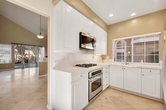 4907 Lazio Way in Oak Park, CA - Building Photo - Building Photo