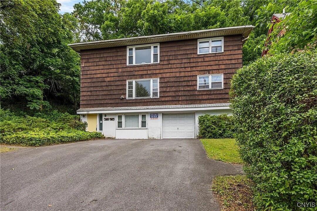 1018-20 Ackerman Ave in Syracuse, NY - Building Photo