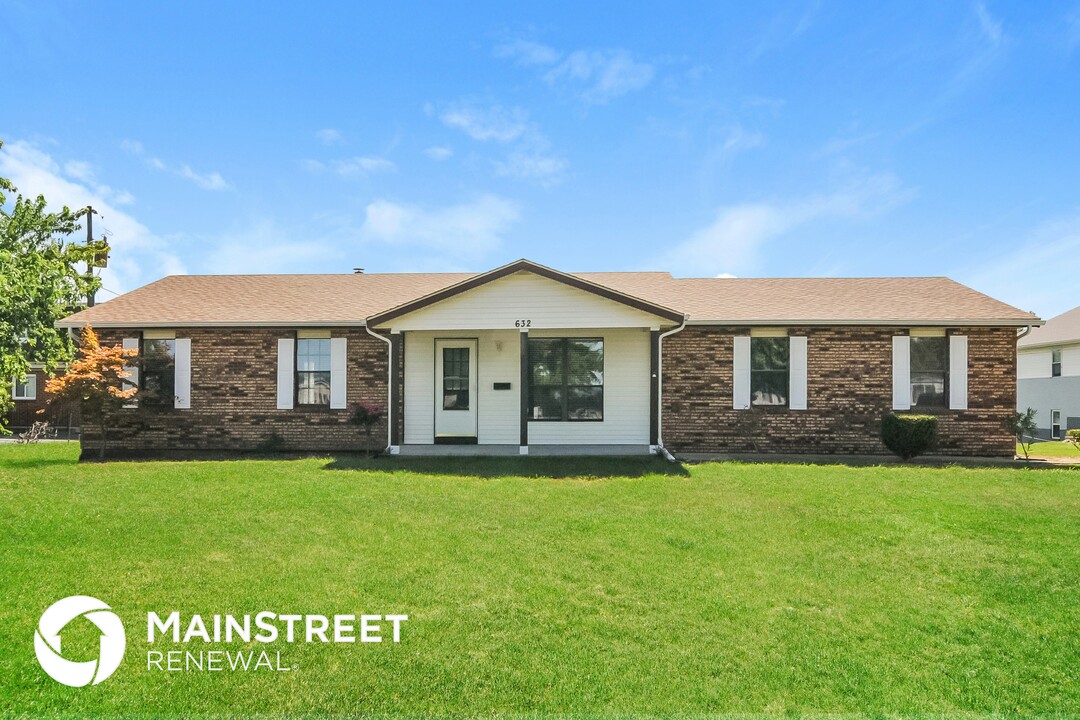 632 Westwoods Rd in Wright City, MO - Building Photo