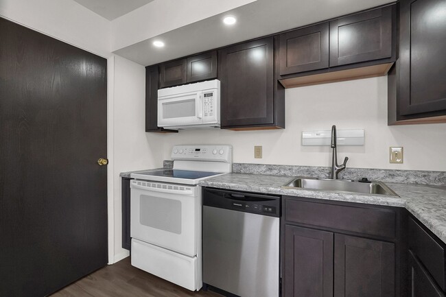 Hamilton Arms Apartments