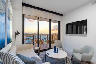 7144 Byron Ave, Unit ID1376608P in Miami Beach, FL - Building Photo