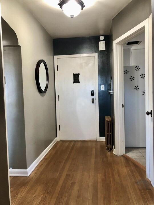 110 N Vine St in Port Angeles, WA - Foto de edificio