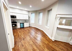 3216 Bishop St in Cincinnati, OH - Building Photo