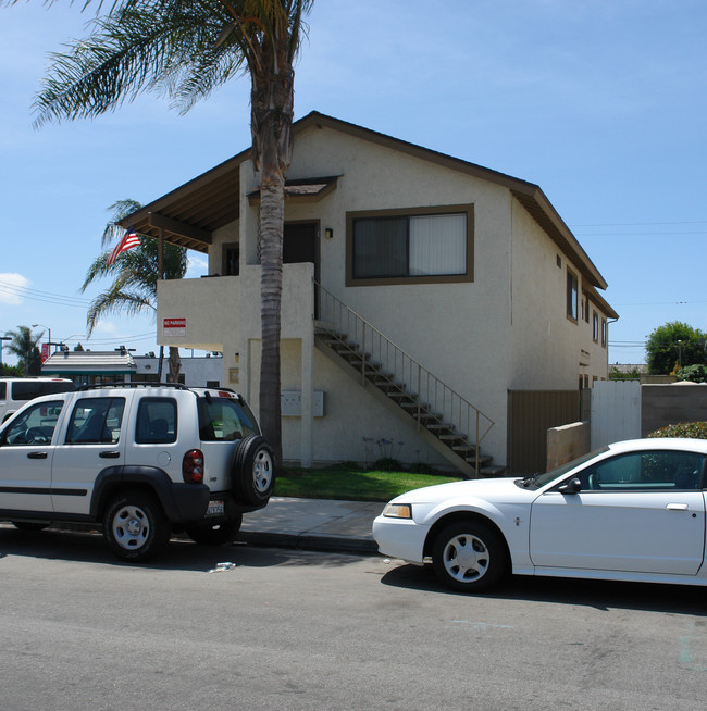 7942 Glencoe Ave in Huntington Beach, CA - Building Photo - Building Photo