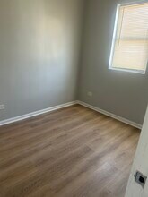 6035 S Loomis Blvd in Chicago, IL - Building Photo - Building Photo