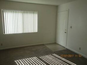 218 W Dakota Ave, Unit 218-A in Fresno, CA - Building Photo - Building Photo