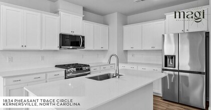 1834 Pheasant Trce Cir in Kernersville, NC - Building Photo - Building Photo