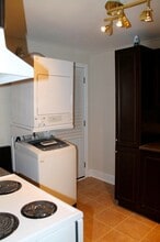 453 Main St W in Hamilton, ON - Building Photo - Building Photo