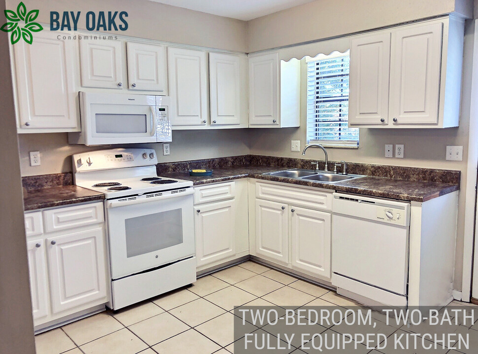 Bay Oaks Condominiums Photo