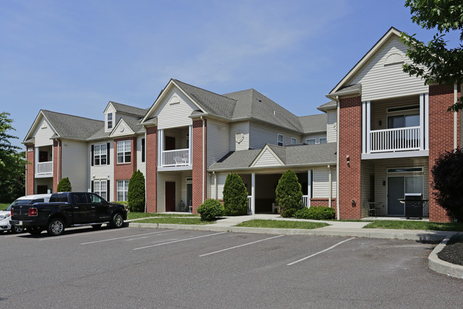 Fox Ridge/ Fox Ridge at Lakeside Apartments in Limerick, PA - Building Photo - Building Photo