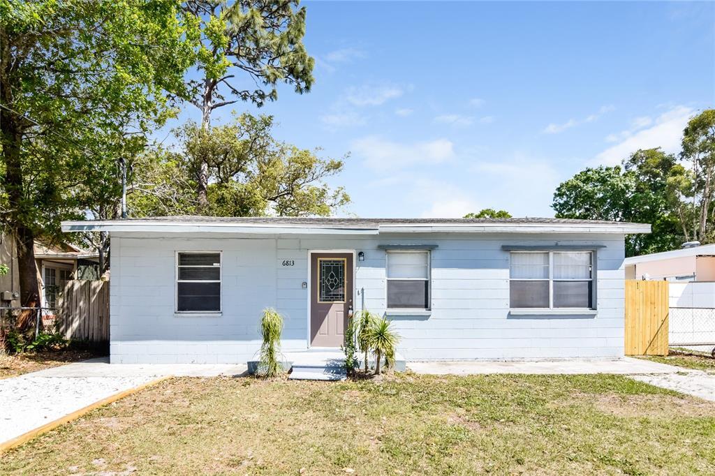 6813 N Clearview Ave in Tampa, FL - Building Photo