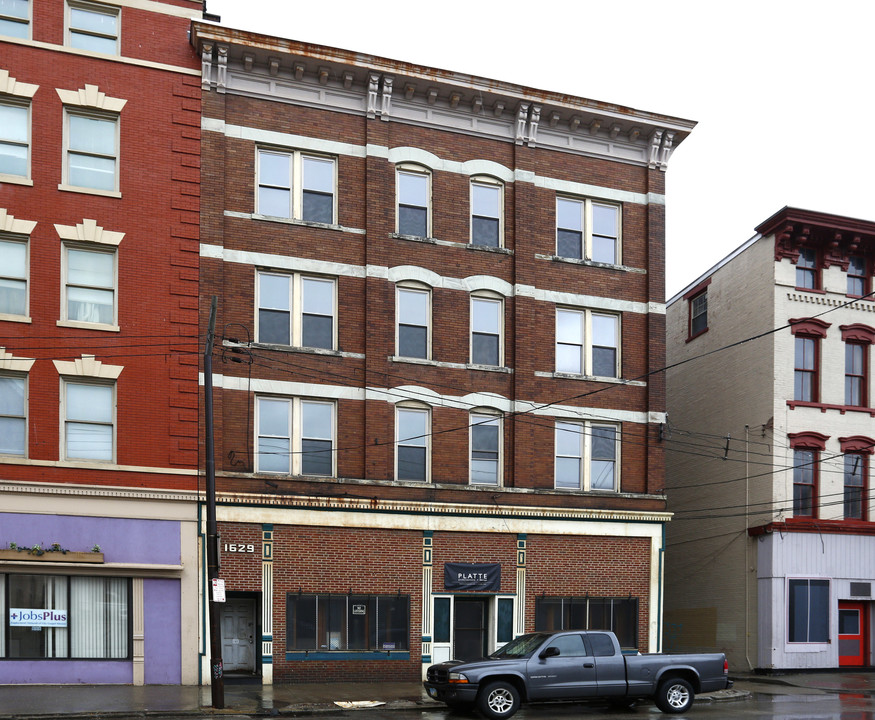 1629 Vine St in Cincinnati, OH - Building Photo