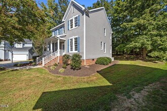 101 Elk River Ct in Mebane, NC - Building Photo - Building Photo