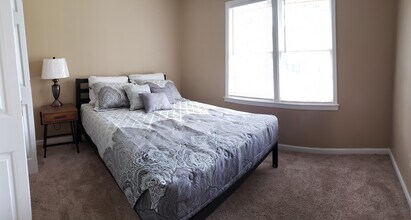 2412 Jerry Jones Drive in Valdosta, GA - Building Photo - Building Photo