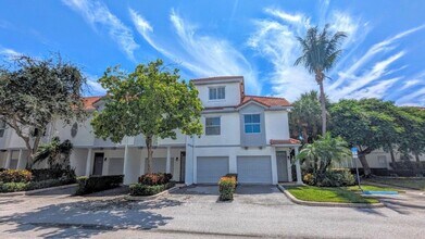 2056 Alta Meadows Ln in Delray Beach, FL - Building Photo - Building Photo