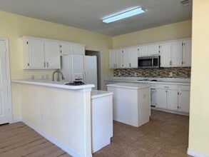 4203 Millview Ln in Dallas, TX - Foto de edificio - Building Photo
