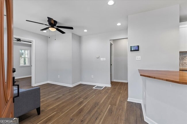 187 Joe Louis Dr NW in Atlanta, GA - Building Photo - Building Photo