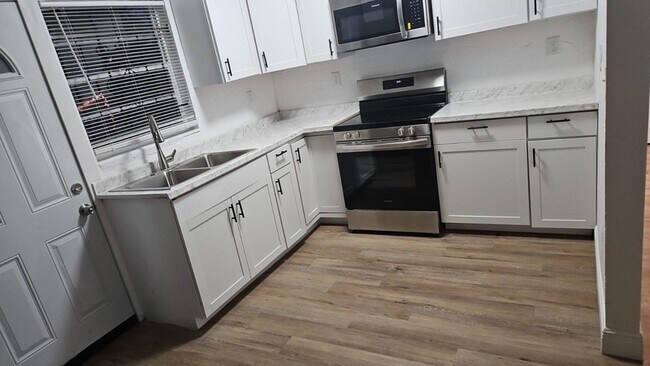property at 1152 W 22nd St