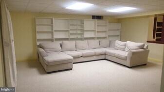 9607 Laurel Oak Dr in Fredericksburg, VA - Building Photo