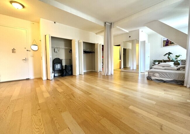 225 Rector Pl in New York, NY - Building Photo - Building Photo