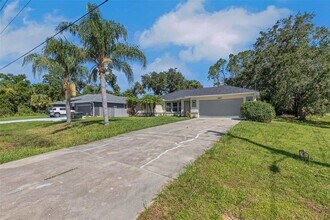 4957 N Cranberry Blvd in North Port, FL - Building Photo - Building Photo